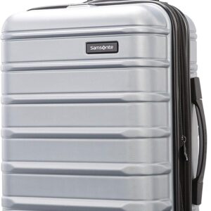 Omni 2 Airline Approved Carry-On Luggage – Stress-Free Size Meets 22x14x9" Requirements – For Fast Trips & Avoiding Baggage Fees – Dual 360° Spinner Wheels, USB Power Hub, Expands 1.5” – Silver